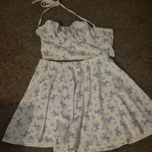 Womens White Floral Two-Piece Dress Set with Blue Print